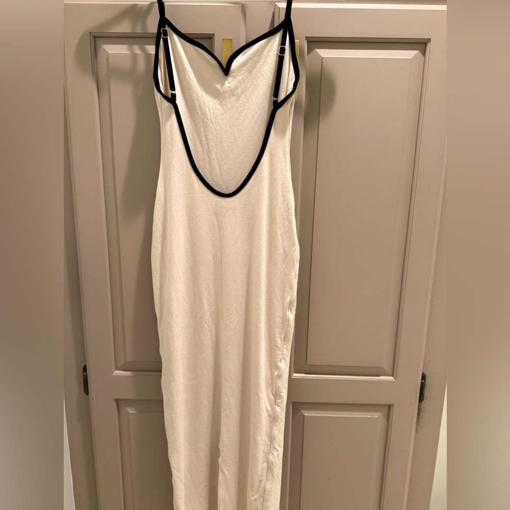 Oh Polly Carwen Modal Contrast-Trim Backless Midaxi Dress in Ivory XS - Picture 3 of 5